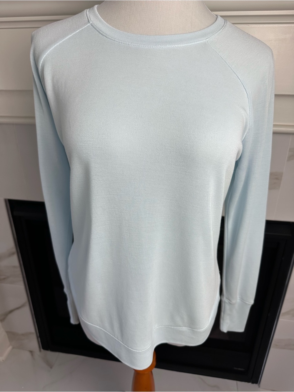 Athleta Long Sleeve Top - XS Pale Blue